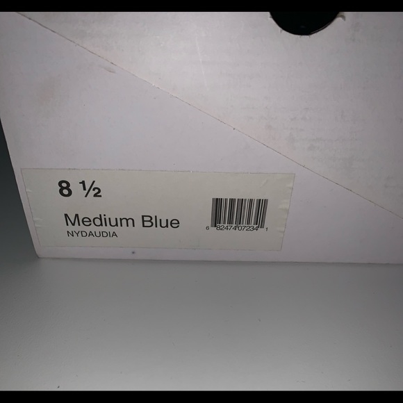 Blue shade shoes - Picture 7 of 7